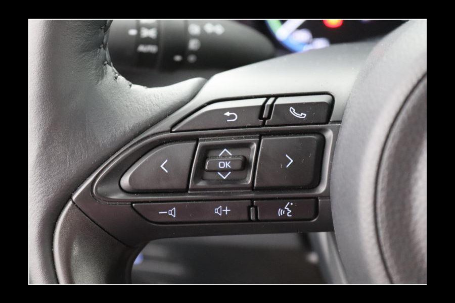 Toyota Yaris Cross 1.5 Hybrid 130 Dynamic | Stuur & Stoel verwarming | Apple Carplay & Android auto | Telefoon Draadloos opladen |