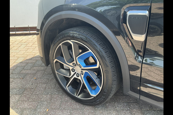 Lynk & Co 01 1.5 262PK PHEV Zwarte hemel 360° StoelVerw. Panoramadak Plug-in