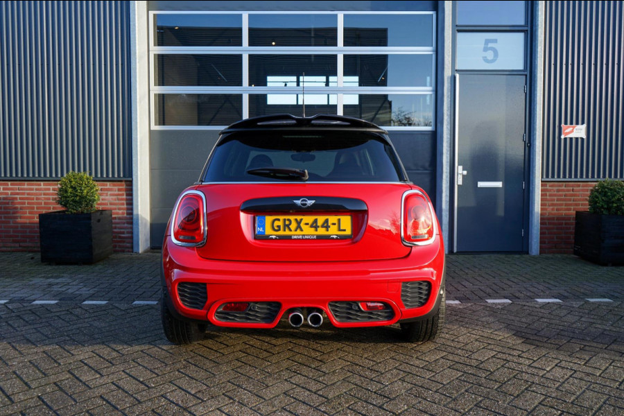 MINI Cooper S 2.0 | Chili Serious Business | JCW Optiek | Harman/Kardon | Kuipstoelen | Camera | Keyless Entry