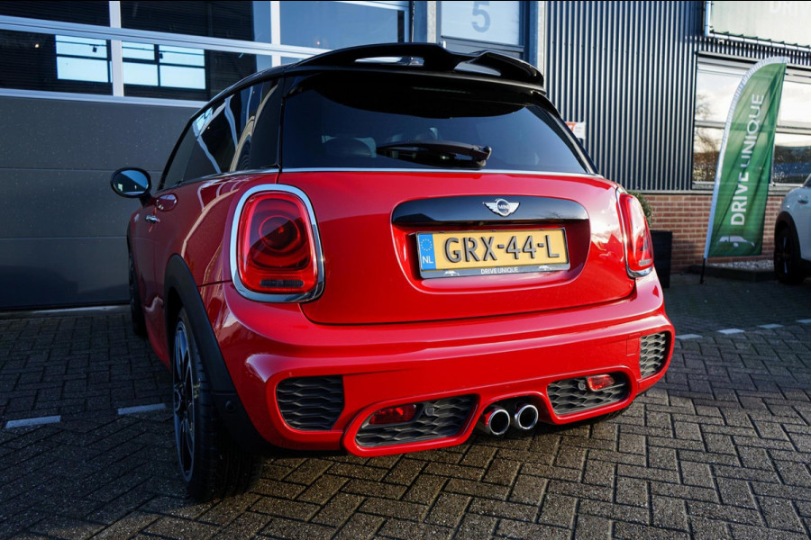 MINI Cooper S 2.0 | Chili Serious Business | JCW Optiek | Harman/Kardon | Kuipstoelen | Camera | Keyless Entry