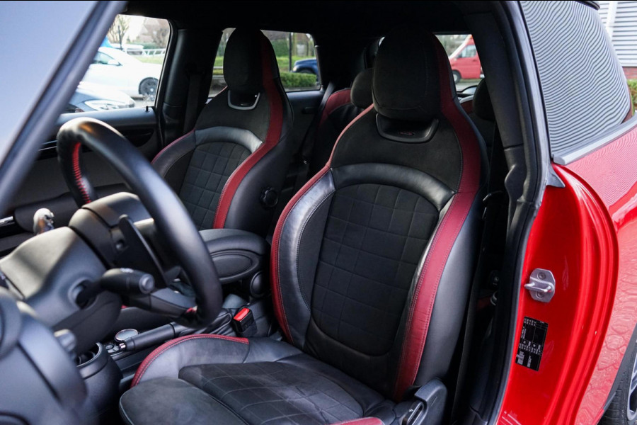 MINI Cooper S 2.0 | Chili Serious Business | JCW Optiek | Harman/Kardon | Kuipstoelen | Camera | Keyless Entry
