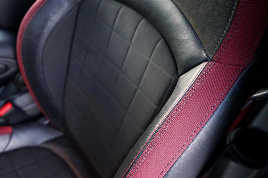 MINI Cooper S 2.0 | Chili Serious Business | JCW Optiek | Harman/Kardon | Kuipstoelen | Camera | Keyless Entry