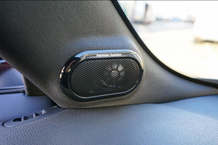 MINI Cooper S 2.0 | Chili Serious Business | JCW Optiek | Harman/Kardon | Kuipstoelen | Camera | Keyless Entry