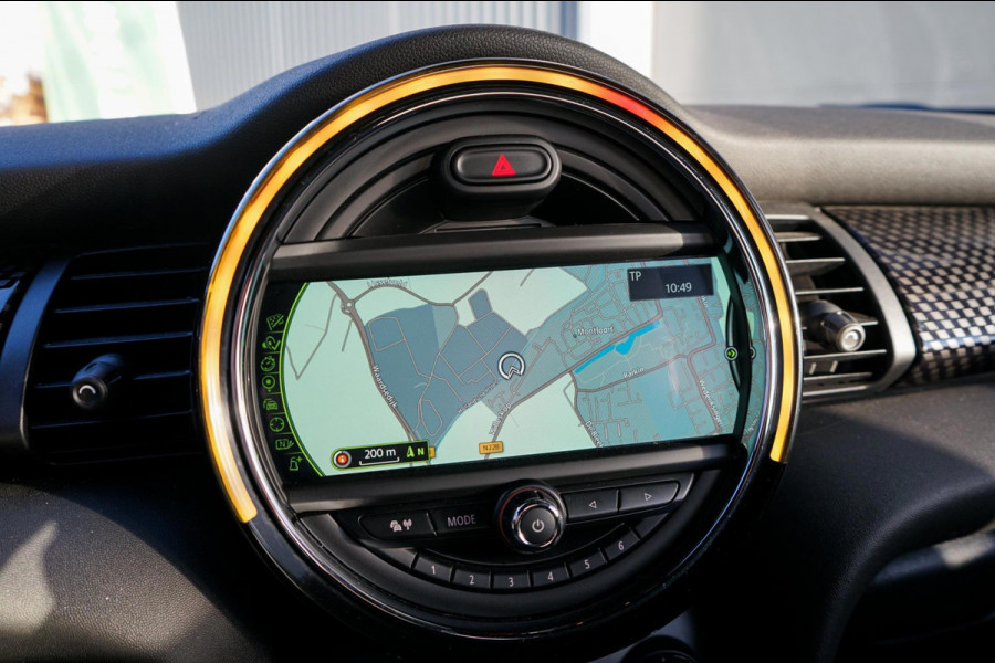 MINI Cooper S 2.0 | Chili Serious Business | JCW Optiek | Harman/Kardon | Kuipstoelen | Camera | Keyless Entry