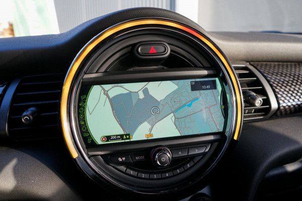 MINI Cooper S 2.0 | Chili Serious Business | JCW Optiek | Harman/Kardon | Kuipstoelen | Camera | Keyless Entry