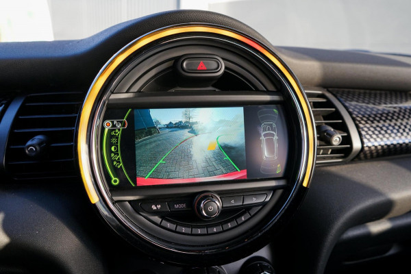 MINI Cooper S 2.0 | Chili Serious Business | JCW Optiek | Harman/Kardon | Kuipstoelen | Camera | Keyless Entry