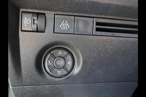Citroën C4 1.2 PureTech Shine - AUTOMAAT I Navigatie I Airco I PDC / LED I 1/2 Leer I Trekhaak I Dealer onderhouden