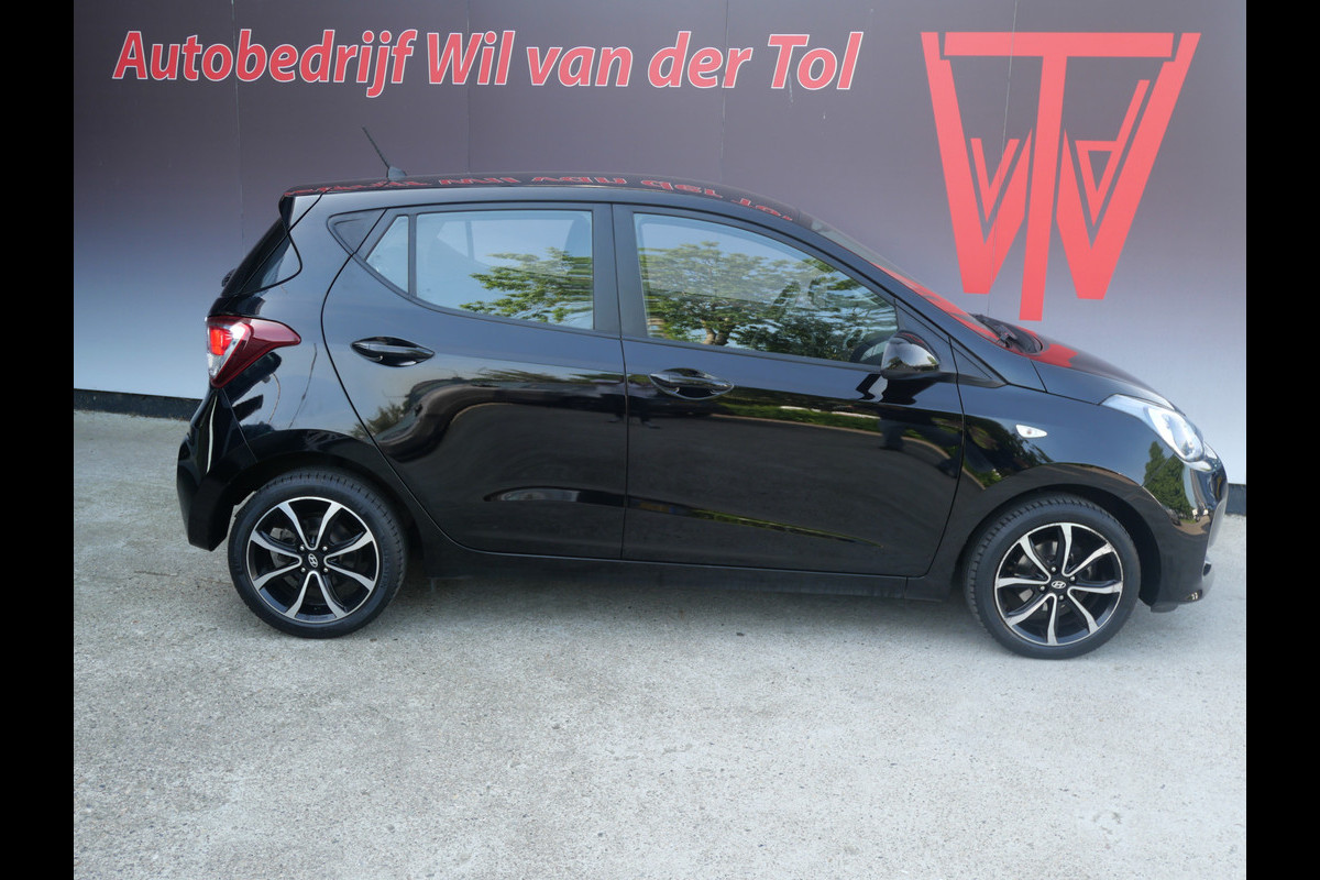 Hyundai i10 1.0i COMFORT | AIRCO | CRUISE | BLUETOOTH | 4x ELEK RAMEN | NL-AUTO | APK 05-2027!! Hyundai i10 1.0i COMFORT | AIRCO | CRUISE | BLUETOOTH | 4x ELEK RAMEN | NL-AUTO | APK 05-2027!!