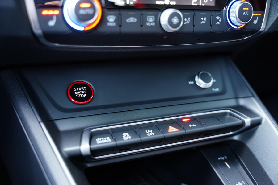 Audi RSQ3 2.5 TFSI RS Panoramadak SONOS RS-Seats
