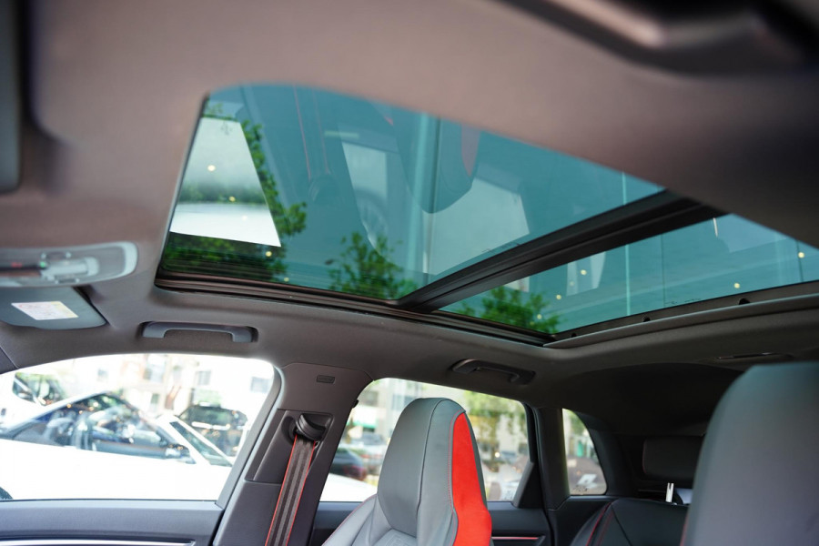Audi RSQ3 2.5 TFSI RS Panoramadak SONOS RS-Seats