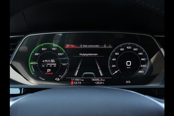 Audi e-tron e-tron 50 quattro Launch edition Navigatie Climate Control Parkeer Sensoren Lichtmetalen velgen
