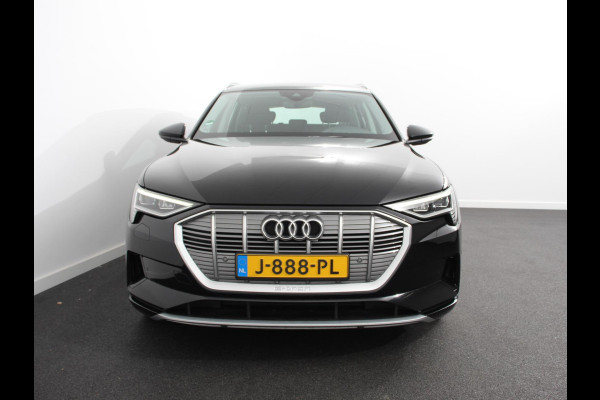 Audi e-tron e-tron 50 quattro Launch edition Navigatie Climate Control Parkeer Sensoren Lichtmetalen velgen