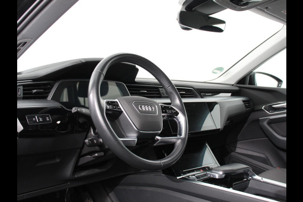 Audi e-tron e-tron 50 quattro Launch edition Navigatie Climate Control Parkeer Sensoren Lichtmetalen velgen