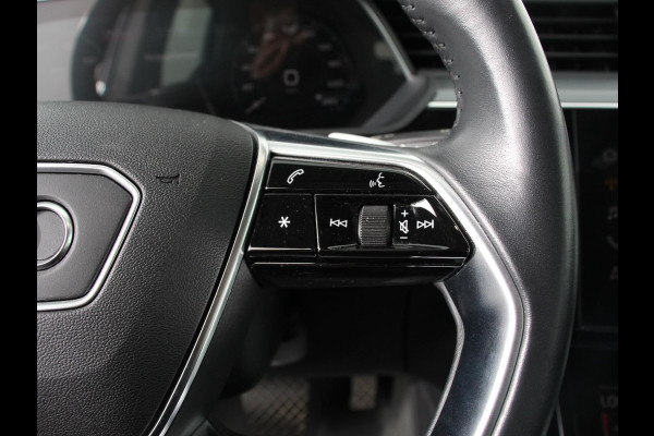 Audi e-tron e-tron 50 quattro Launch edition Navigatie Climate Control Parkeer Sensoren Lichtmetalen velgen