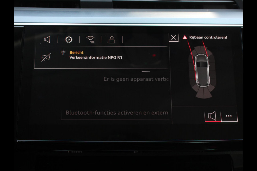 Audi e-tron e-tron 50 quattro Launch edition Navigatie Climate Control Parkeer Sensoren Lichtmetalen velgen