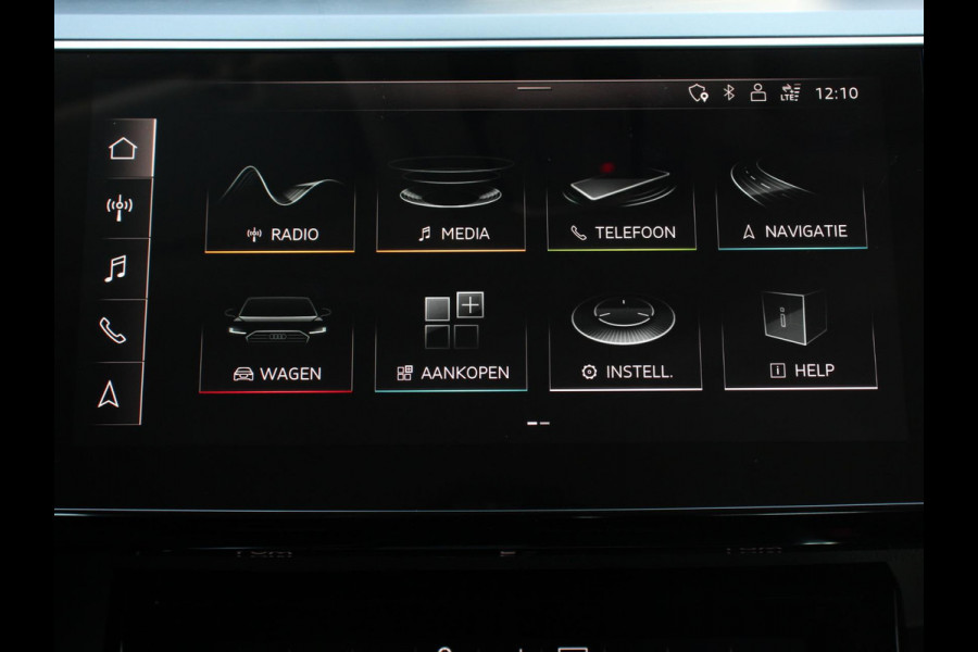 Audi e-tron e-tron 50 quattro Launch edition Navigatie Climate Control Parkeer Sensoren Lichtmetalen velgen