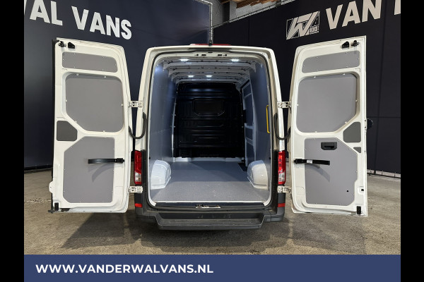 Volkswagen Crafter 2.0 TDI 141pk L3H3 L2H2 Euro6 Airco | Camera | Apple Carplay | Cruisecontrol Android Auto, Chauffeursstoel