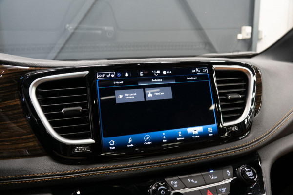 Chrysler Pacifica 3.6 V6 Hybrid *Panorama / Harman-Kardon / Surround-view / Memory / 7-zitter*
