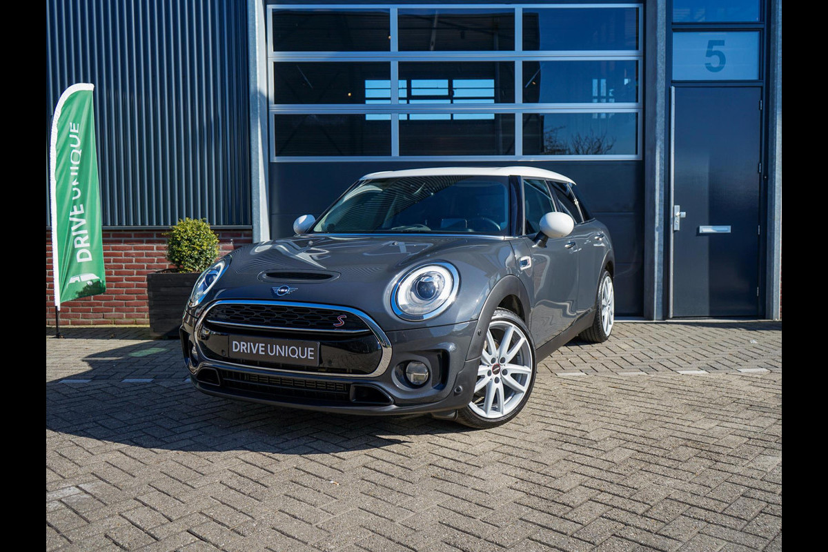 MINI Clubman 2.0 Cooper S | Panoramadak | Harman/Kardon | Head Up Display | JCW Velgen | Keyless Entry MINI Clubman 2.0 Cooper S | Panoramadak | Harman/Kardon | Head Up Display | JCW Velgen | Keyless Entry