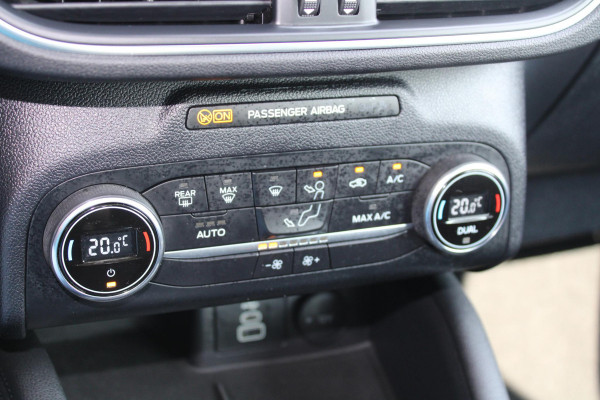 Ford Kuga 2.5 FHEV Titanium | Navigatie | Camera | Cruise Control | Lichtmetalen velgen