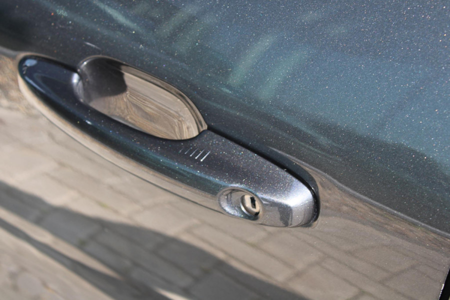 Ford Kuga 2.5 FHEV Titanium | Navigatie | Camera | Cruise Control | Lichtmetalen velgen