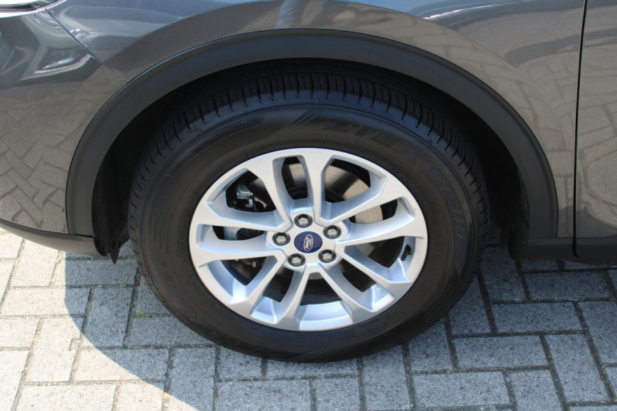 Ford Kuga 2.5 FHEV Titanium | Navigatie | Camera | Cruise Control | Lichtmetalen velgen