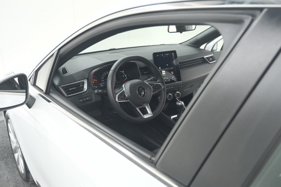 Renault Clio TCe 90 Techno | Camera | 9.3 Inch Scherm | Apple Carplay | Parkeersensoren