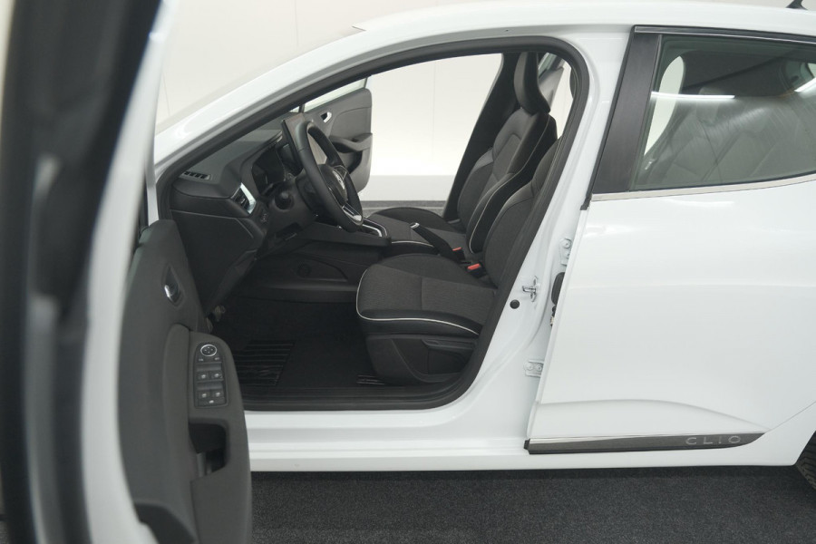 Renault Clio TCe 90 Techno | Camera | 9.3 Inch Scherm | Apple Carplay | Parkeersensoren