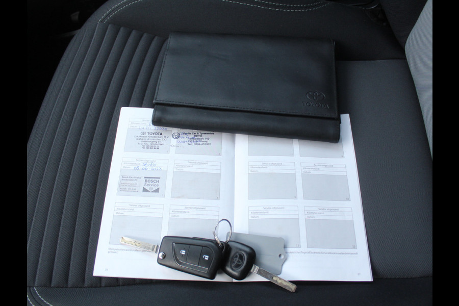Toyota Yaris 1.0 VVT-i Comfort AIRCO | CV | ELRM | STB | ISOFIX