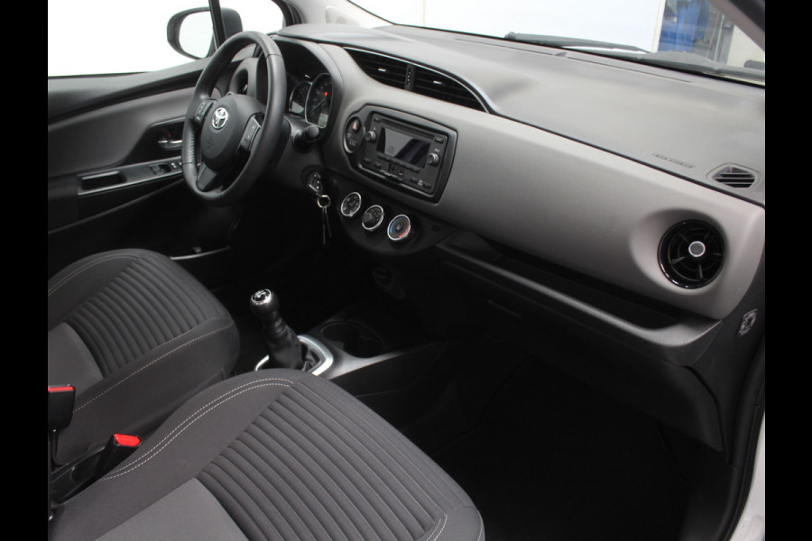 Toyota Yaris 1.0 VVT-i Comfort AIRCO | CV | ELRM | STB | ISOFIX
