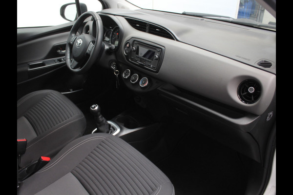 Toyota Yaris 1.0 VVT-i Comfort AIRCO | CV | ELRM | STB | ISOFIX