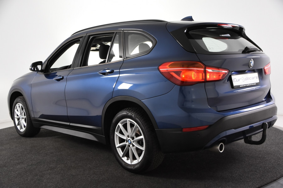 BMW X1 sDrive18i *1ste Eigenaar*Navigatie*Trekhaak*Carplay*