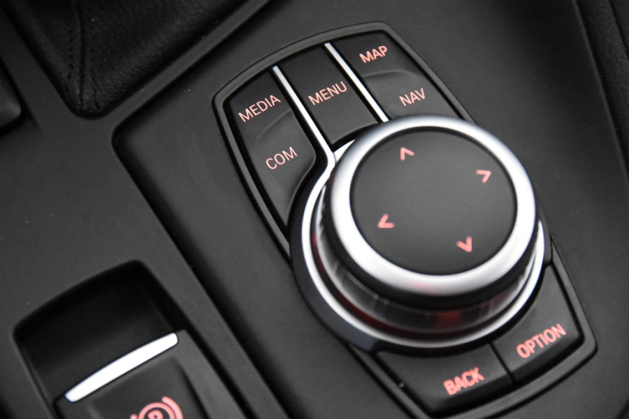 BMW X1 sDrive18i *1ste Eigenaar*Navigatie*Trekhaak*Carplay*