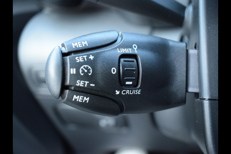 Citroën C3 Aircross 1.2 PureTech S&S C-Series | E.C.C. | NAVIGATIE | PERKEERSENSOREN | CRUISECONTROL | L.M.V. | 55.595 KM