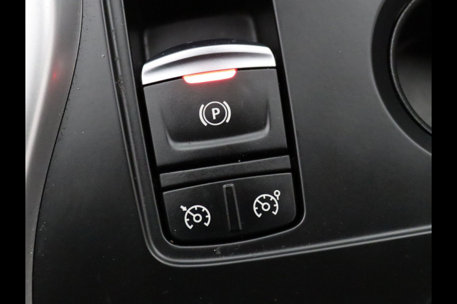 Renault Kadjar 140pk TCe Intens Camera | Cruise | Navi | Parkeersens. v+a | Trekhaak