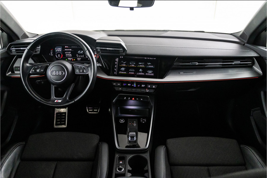 Audi A3 Sportback 30 TFSI S edition Automaat, S-line, Leder, Climate