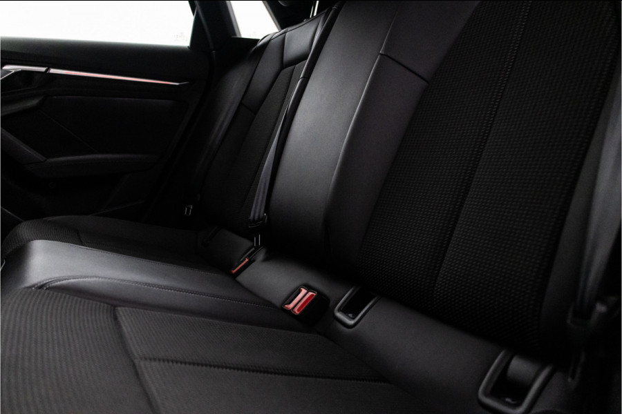 Audi A3 Sportback 30 TFSI S edition Automaat, S-line, Leder, Climate