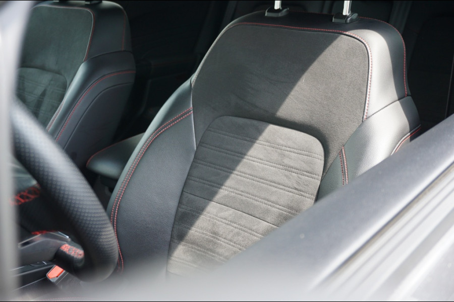 Ford Kuga PHEV ST-Line X AUTOMAAT B&O AUDIO | WEGKLAP. TREKHAAK | DODEHOEK VERKOCHT