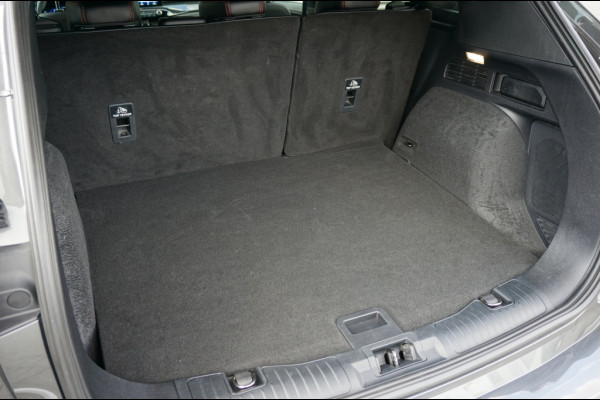 Ford Kuga PHEV ST-Line X AUTOMAAT B&O AUDIO | WEGKLAP. TREKHAAK | DODEHOEK VERKOCHT