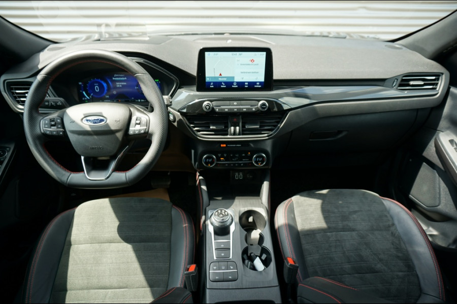 Ford Kuga PHEV ST-Line X AUTOMAAT B&O AUDIO | WEGKLAP. TREKHAAK | DODEHOEK VERKOCHT