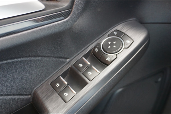 Ford Kuga PHEV ST-Line X AUTOMAAT B&O AUDIO | WEGKLAP. TREKHAAK | DODEHOEK VERKOCHT
