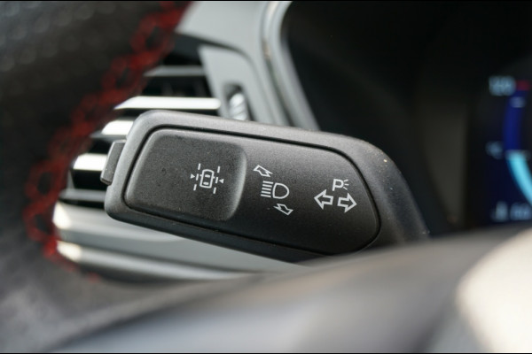 Ford Kuga PHEV ST-Line X AUTOMAAT B&O AUDIO | WEGKLAP. TREKHAAK | DODEHOEK VERKOCHT