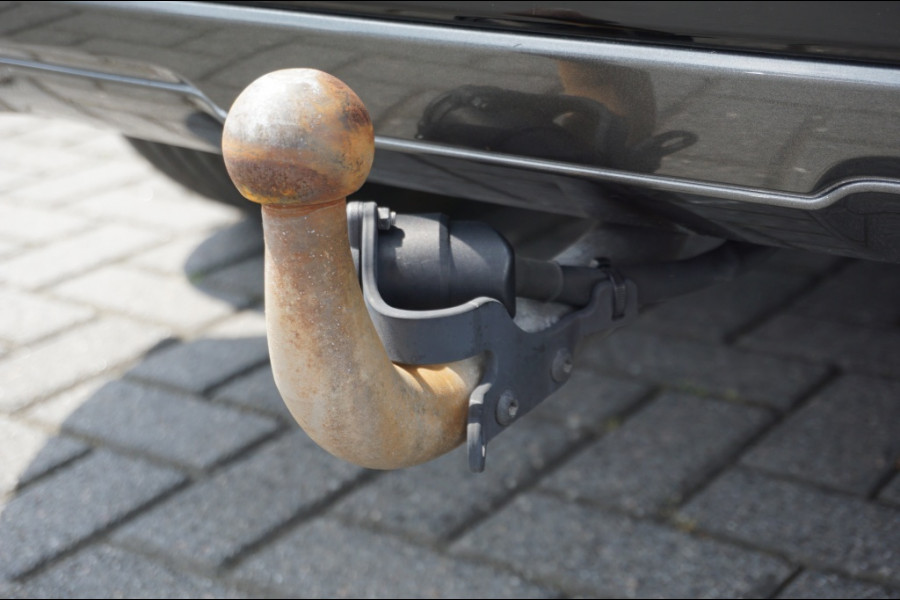 Ford Kuga PHEV ST-Line X AUTOMAAT B&O AUDIO | WEGKLAP. TREKHAAK | DODEHOEK VERKOCHT