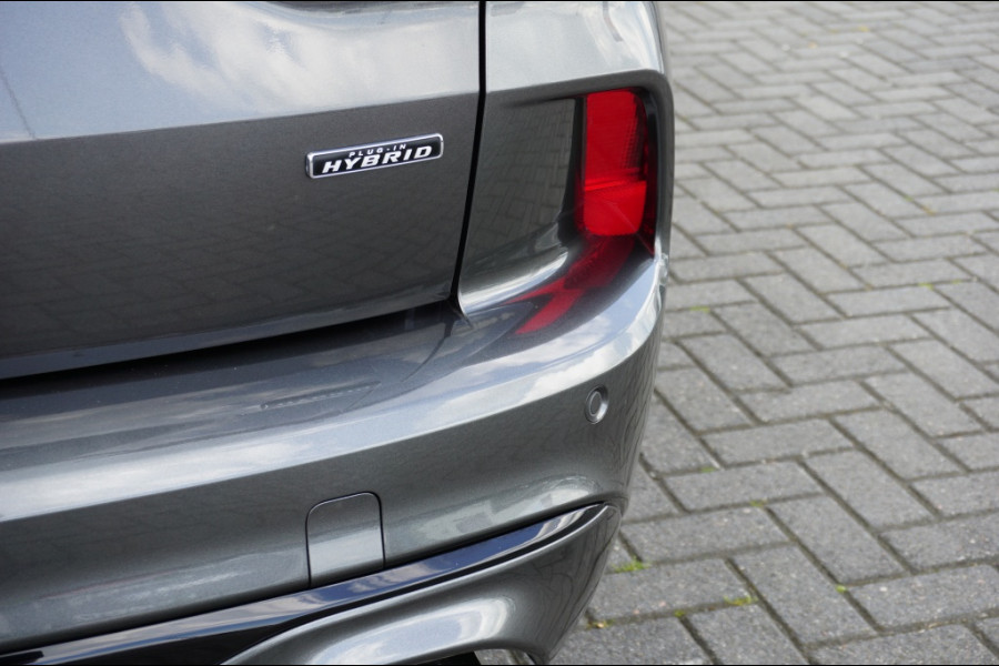 Ford Kuga PHEV ST-Line X AUTOMAAT B&O AUDIO | WEGKLAP. TREKHAAK | DODEHOEK VERKOCHT