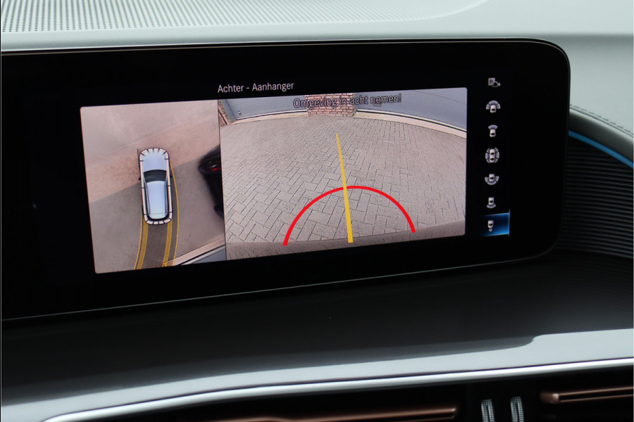 Mercedes-Benz EQC 400 4MATIC AMG Line 80 kWh | ex BTW €40.500,- | Schuifdak | Distronic+ | Memory | Leder | Trekhaak | Keyless Go | Advanced Sound System | Rijassistentiepakket | Diefstalbeveiligingspakket |