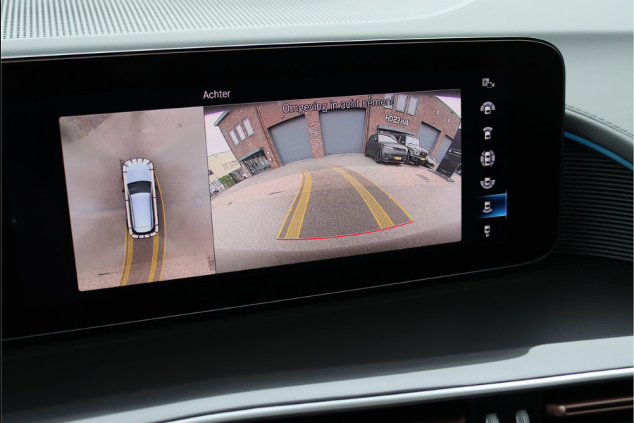 Mercedes-Benz EQC 400 4MATIC AMG Line 80 kWh | ex BTW €40.500,- | Schuifdak | Distronic+ | Memory | Leder | Trekhaak | Keyless Go | Advanced Sound System | Rijassistentiepakket | Diefstalbeveiligingspakket |