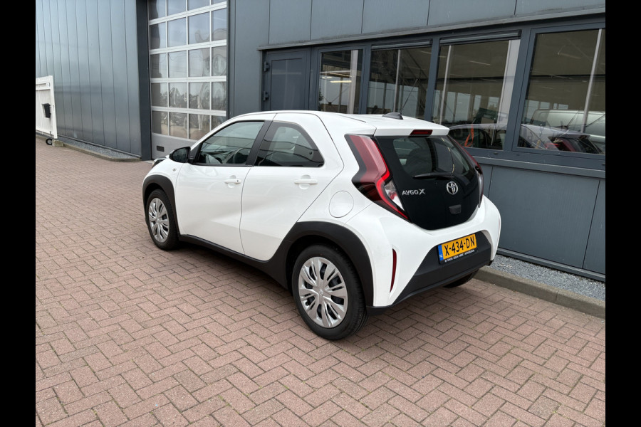 Toyota Aygo X 1.0 VVT-i 73pk Play 5-drs. CAMERA/ADAPT.CRUISE/CARPLAY/AIRCO