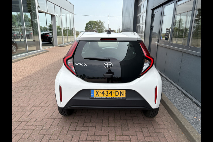 Toyota Aygo X 1.0 VVT-i 73pk Play 5-drs. CAMERA/ADAPT.CRUISE/CARPLAY/AIRCO