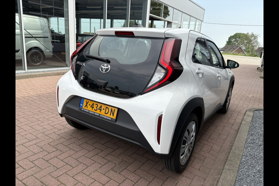 Toyota Aygo X 1.0 VVT-i 73pk Play 5-drs. CAMERA/ADAPT.CRUISE/CARPLAY/AIRCO