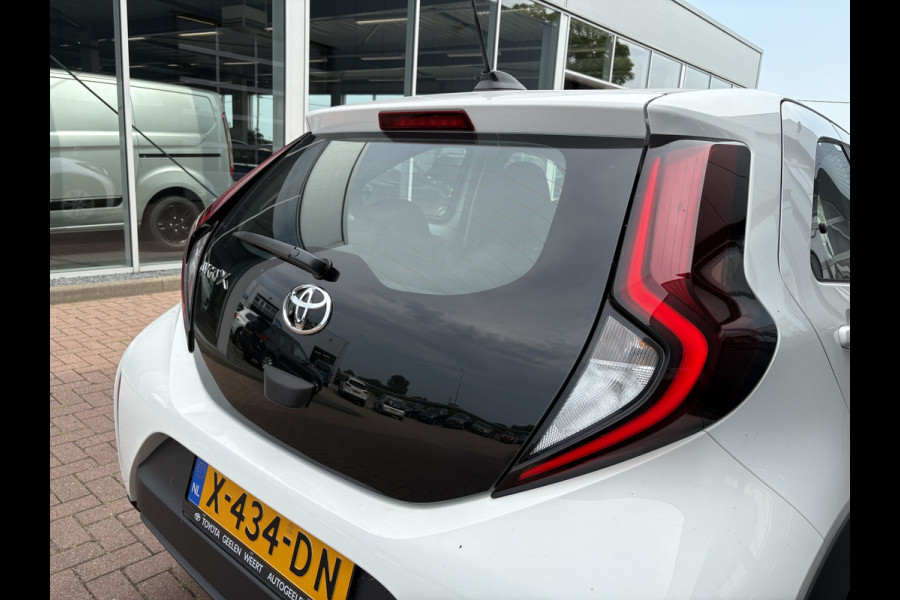 Toyota Aygo X 1.0 VVT-i 73pk Play 5-drs. CAMERA/ADAPT.CRUISE/CARPLAY/AIRCO